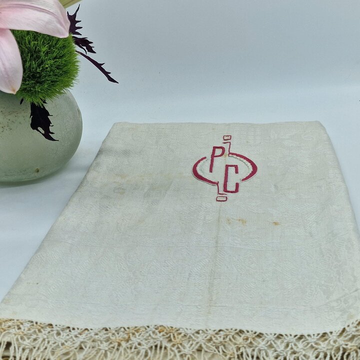 Toalha de Linho Jacquard Antiga Anos 20 com Monograma Cubista PC - Não Lavada