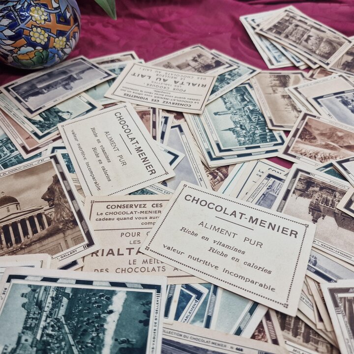Vintage Verzamelkaarten, Reclameplaatjes Chocolat Menier Europese Monumenten Serie, Set van 240 Stuks, Mid Century Ephemera