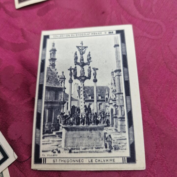 Vintage Verzamelkaarten, Reclameplaatjes Chocolat Menier Europese Monumenten Serie, Set van 240 Stuks, Mid Century Ephemera