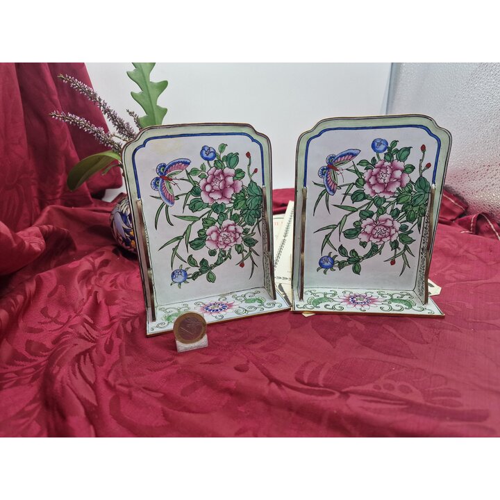 Serre Livres Vintage en Émail de Canton, Paire de Supports de Livres Chinois en Laiton, Motifs de Pivoines et Papillon, Décor de