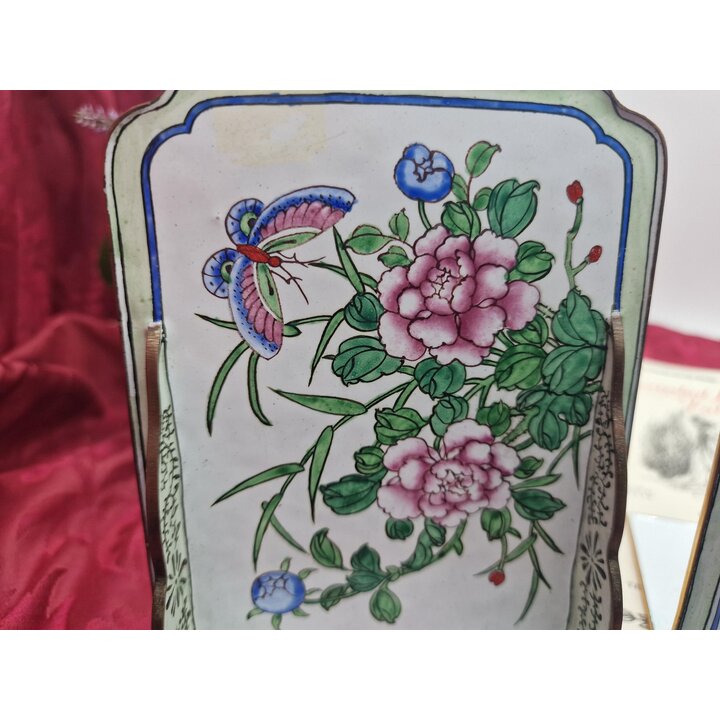 Serre Livres Vintage en Émail de Canton, Paire de Supports de Livres Chinois en Laiton, Motifs de Pivoines et Papillon, Décor de