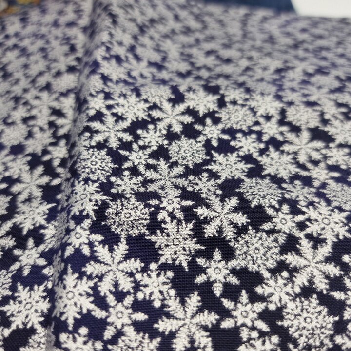 Set 19 Tessuti Designer Inverno - Blocchi Orso Polare e Tagli - Moda, Makower UK, Hoffman