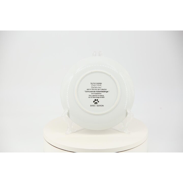 EXTEC EDITION Collector Plate "Two Faithful Companions" Kittens, German Porcelain, Limited Ed., 20cm
