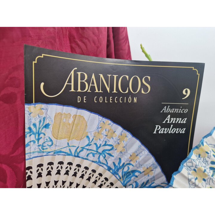 Collectible Hand Fan Abanico Planeta DeAgostini No 9 Anna Pavlova Ballerina Tribute Art Nouveau Motif with Informative Booklet 2