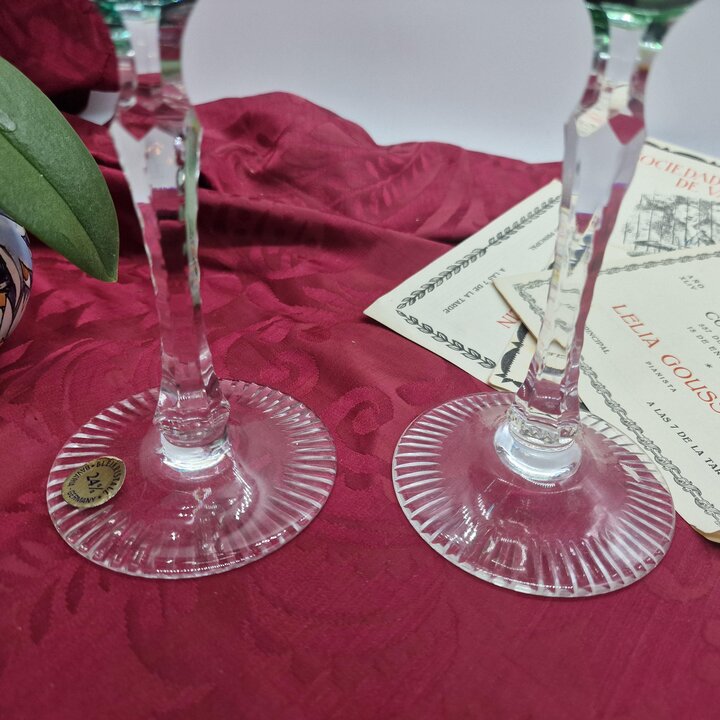 Set of 2 Vintage Roemer Wine Glasses, Bavaria Bleikristall 24% Cut to Clear Goblets, Emerald and Teal Green Grapes Pattern, Germ