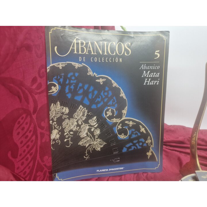 Mata Hari Collector Hand Fan, Planeta DeAgostini No 5, Black Pierced Wood Gold Floral Art Nouveau Fan with Booklet, Height 22 cm