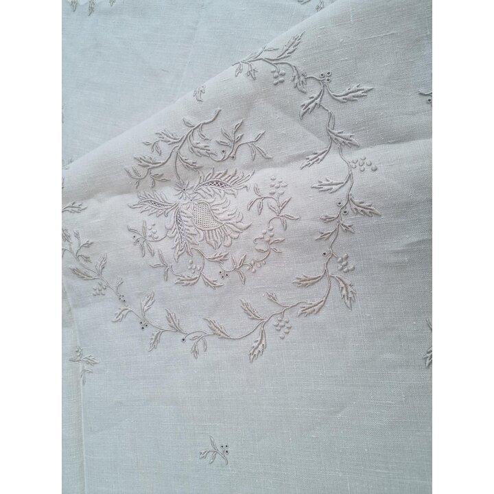 Toalha de Mesa em Linho Bordada a Mão 170x300 cm, Conjunto Vintage Bege de Banquete com 16 Guardanapos, Jogo de Mesa 17 Peças