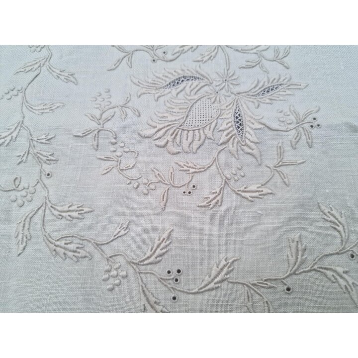 Toalha de Mesa em Linho Bordada a Mão 170x300 cm, Conjunto Vintage Bege de Banquete com 16 Guardanapos, Jogo de Mesa 17 Peças