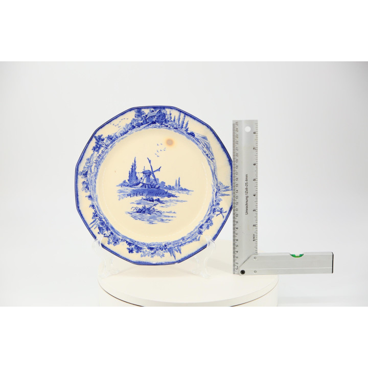 Antyczny talerz Royal Doulton Norfolk (ok. 1912)