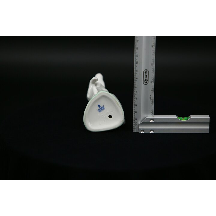 Фарфоровая фигурка кролика Lladro 05886, Внимательный заяц Хосе Луис Альварес, Глянцевый винтаж 1992 Коллекция