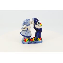 セラミック フィギュリン 人形 デルフトブルー オランダのキスのカップル チューリップ 11,5 cm 手描き ヴィンテージ 1980年代