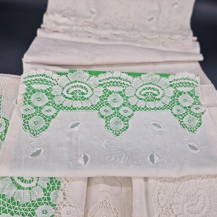 Bedlinnenset: linnen, Jaren 1920, MCS, Art deco, Handgemaakte kloskant