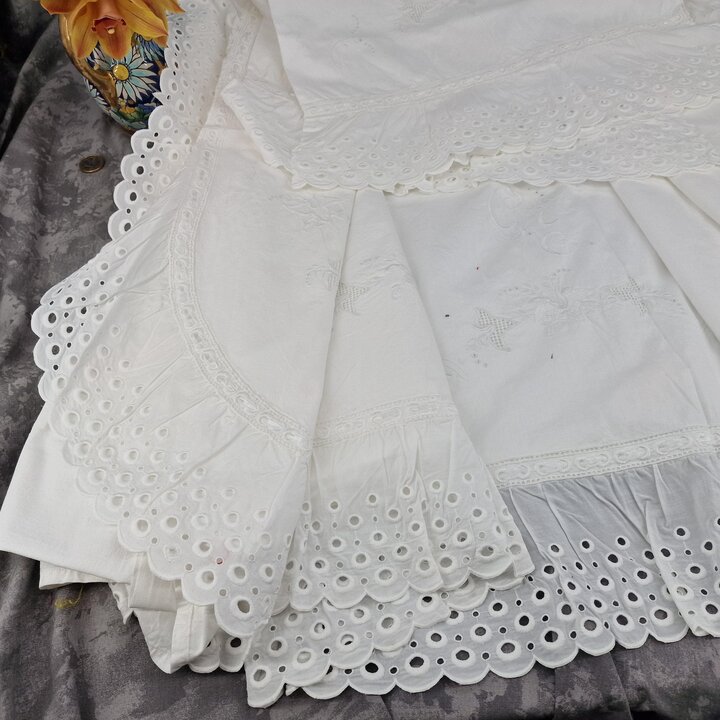 Juego de ropa de cama: algodón, Década de 1950, Richelieu, Monograma