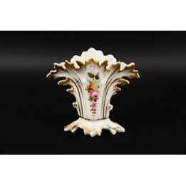 Rococo Porzellan Fächervase, Französische Vase 1950er mit Blumen und Blattgold, Vintage Tischdeko aus der Mitte des Jahrhunderts