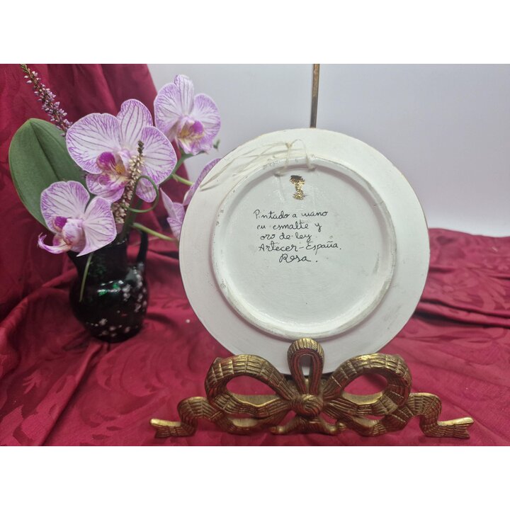 Decorative wall plate, Artecer Sevilla ceramic, hand painted dry cord enamel with 24K gold leaf, Rosa pattern, 14 cm