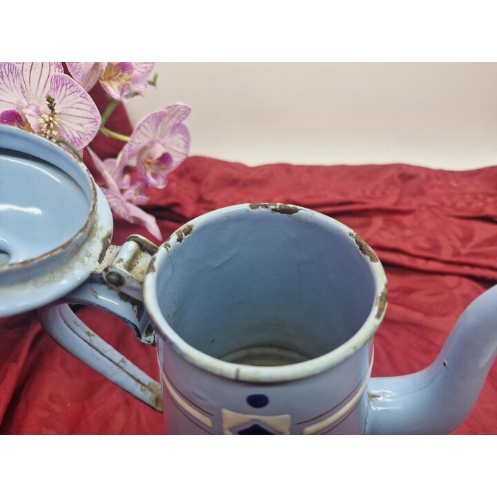 Caffettiera d Epoca in Smalto, Brocca Tedesca Blu Esmaltata, Decoro Geometrico a Rombi, 1 Litro, 20 cm