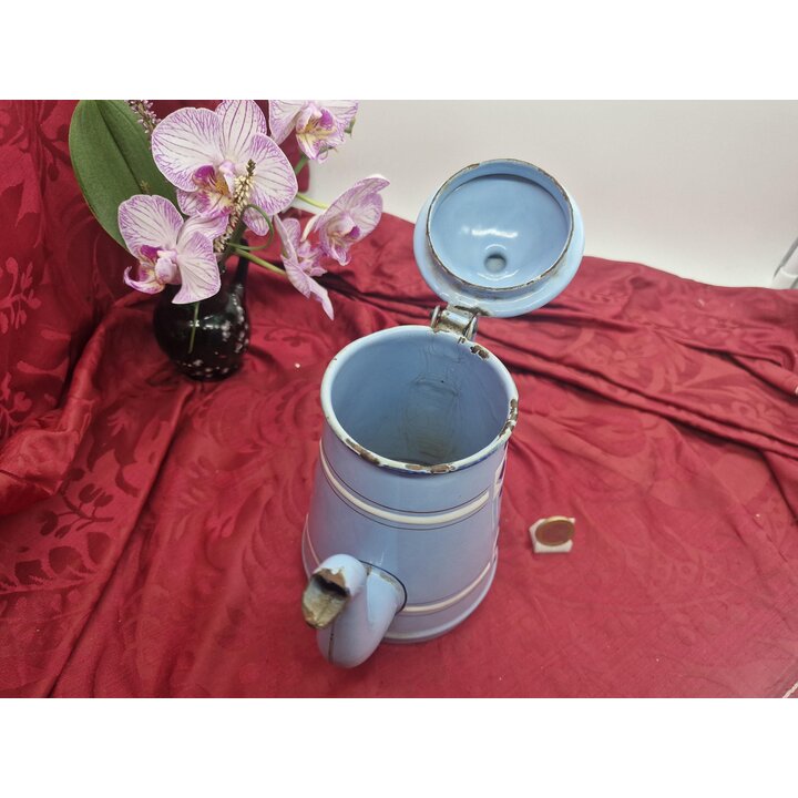 Vintage Emaille Kaffeekanne, Deutsche Emaillierte Kanne Hellblau, Geometrisches Muster, 1 Liter, 20 cm