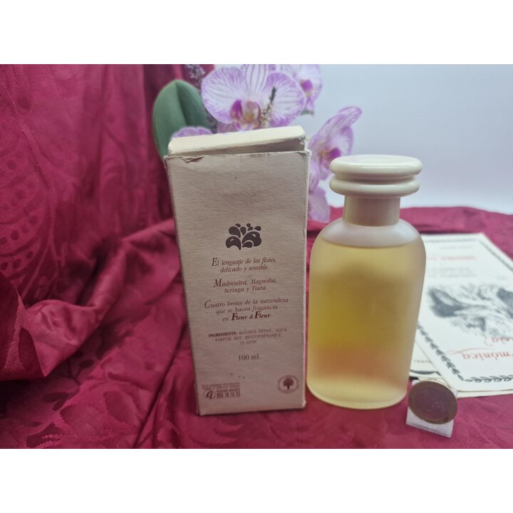 Vintage Parfum Eau Jeune Fleur a Fleur Eau de Toilette 100 ml, Originalverpackung, Blumig Fragrance 1980er 1990er