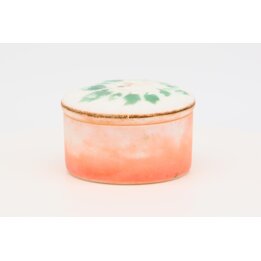Vintage Satijn Opaline Glas Sieradendoos met Deksel, Perzik Roze Bloemen Poederdoos, Mid-Century 1950s Bristol Stijl Kaptafel De