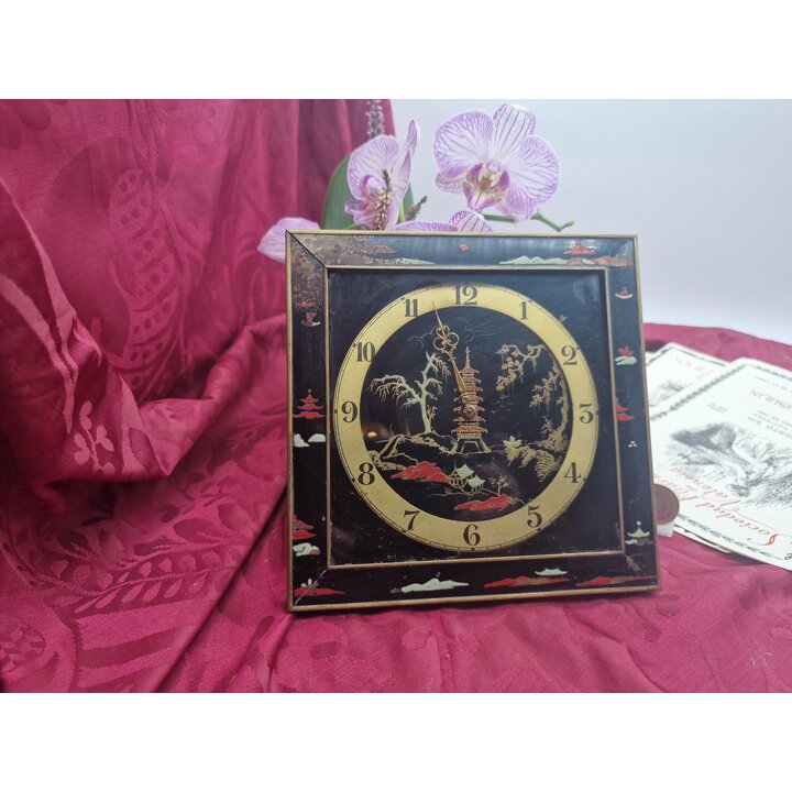 Horloge de Bureau Chinoiserie Vintage Pendule Sobriété Laiton Laque Pagode Non Fonctionnel Pour Restauration 15x15 cm