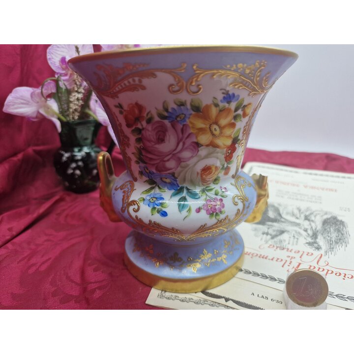 Vase Urne Porcelaine Le Tallec Paris Peint à la Main Fleurs Dorure Rococo Vase Ancien Pour Restauration Hauteur 14 cm