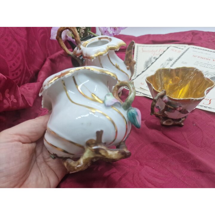 Jogo de Chá Antigo em Porcelana, Conjunto Tête à Tête 3 Peças para Restauro, Século XIX Estilo Rococó Bule Açucareiro Chávena