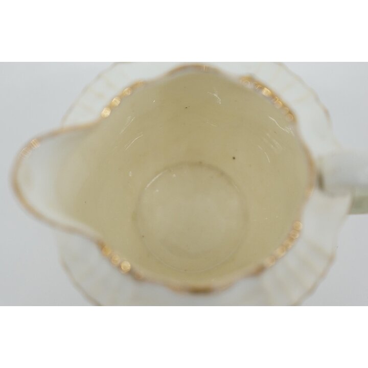 Jarra de Leite Vintage em Cerâmica, Leiteira com Flores Azuis e Verdes, Jarro de Creme com Ouro, Louça Retro Anos 1980 Café da M