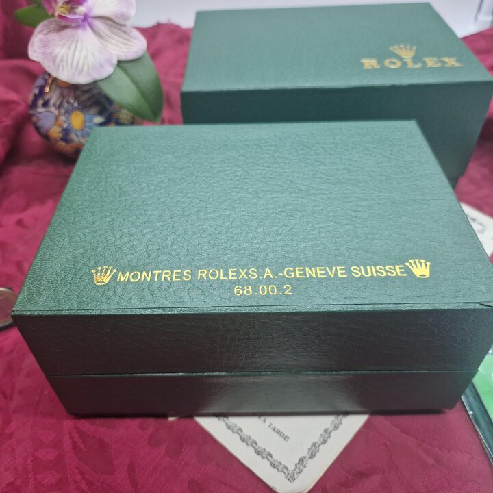 Coffret de Montre Boite Vintage, Rolex Oyster Ref 68 00 2, Complet avec Coussin, Portefeuille et Sceau, Annees 80 Suisse, Excell