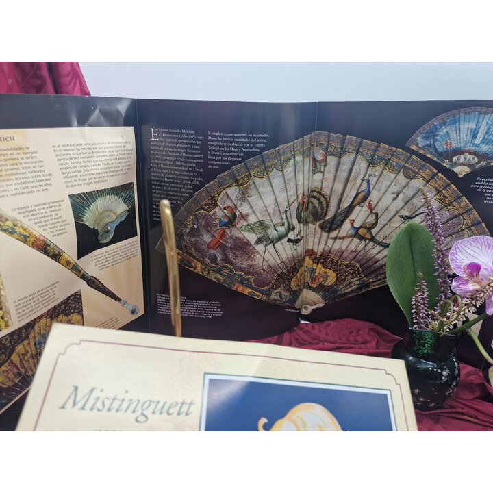 Vintage Waaier Mistinguett Nr 35 Planeta DeAgostini, Houten Stoffen Waaier met Tijdschrift Collectie