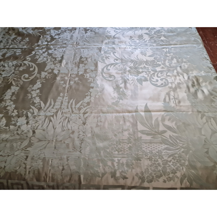 Colcha de Damasco Jacquard Espanhola Séc. XX