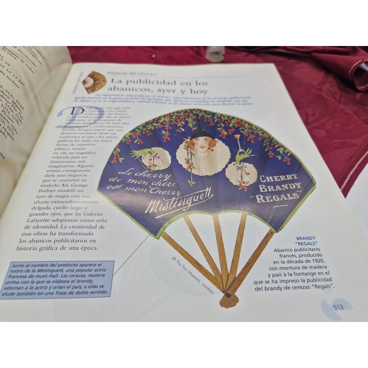Charlotte Bronte Collector Hand Fan Issue 33, Planeta DeAgostini 2003 Carved Wooden Fan with Magazine and Brochure Set