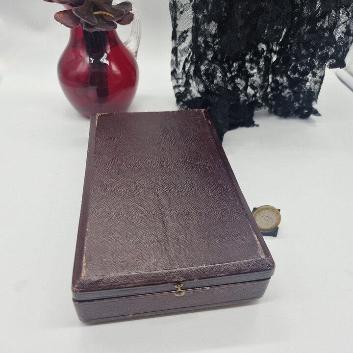 Misal Antiguo y Libro de Oraciones Gruel y Engelmann Paris, L'Ordinaire de la Messe, Cierre de Plata de Ley, Siglo XIX, Estuche 