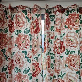 Cortinas Pepe Peñalver - Juego de 2 Paneles Grandes con Estampado de Peonías - Textil de Diseñador Español