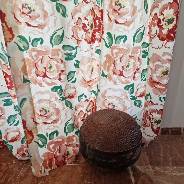 Zasłony Pepe Peñalver - Para Dużych Zasłon w Piwonie - Hiszpański Tekstyl Designerski