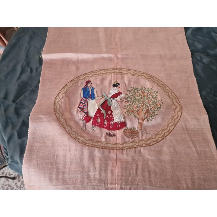 Panel Tkaniny Spódnica Walencjańska, Haft i Aplikacja Medalion 50x85 cm, Kupon na Poduszkę Obraz