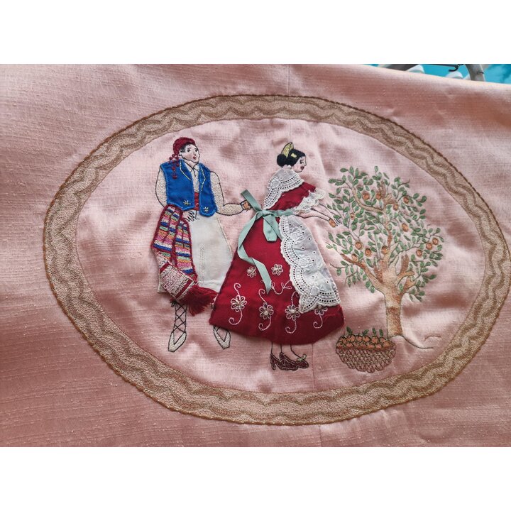 Panel Tkaniny Spódnica Walencjańska, Haft i Aplikacja Medalion 50x85 cm, Kupon na Poduszkę Obraz