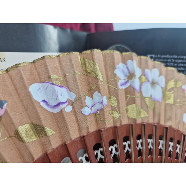Hand Fan Folding Fan Planeta DeAgostini Queen Alexandra No 31 Wood Fabric Collector Set with Magazine