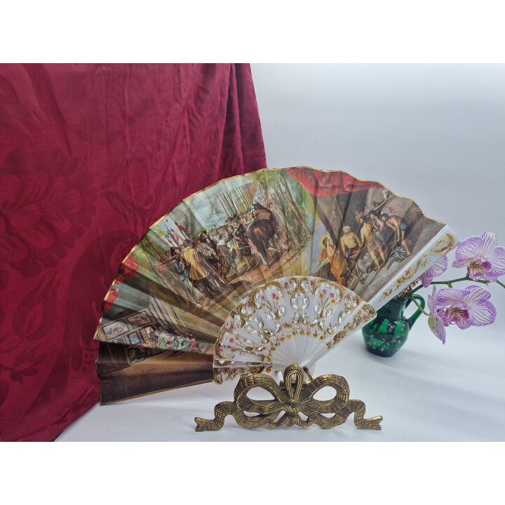 Vintage Spanish Folding Hand Fan, Diego Velazquez Paintings Reproduction, Prado Museum Souvenir, Decorative Wall Fan, 23 cm 1970