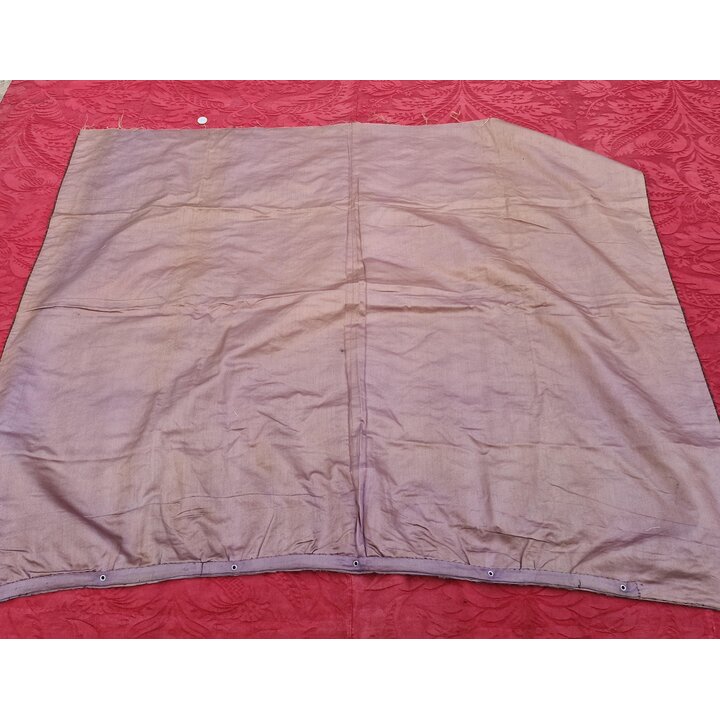 Pannello Antico in Damasco di Seta, Frammento di Tenda da Chiesa, Motivo Floreale Viola e Oro, 100x124 cm, XIX Secolo