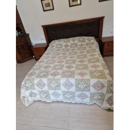 Colcha Vintage de Algodão Bordada à Mão - Anos 50