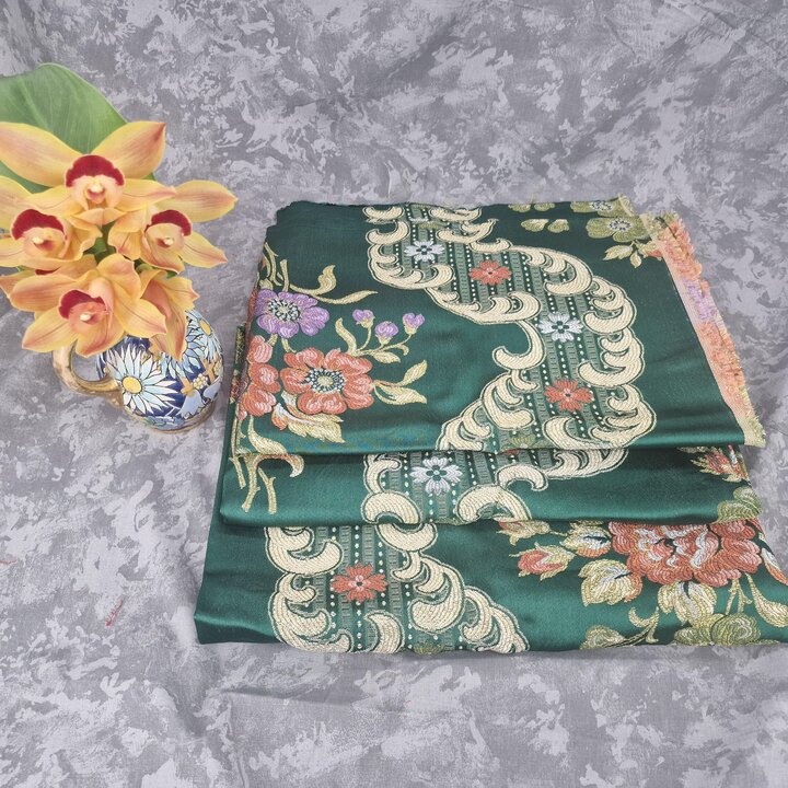 Retales de Tejido Jacquard Valenciano en Seda para Artesanía
