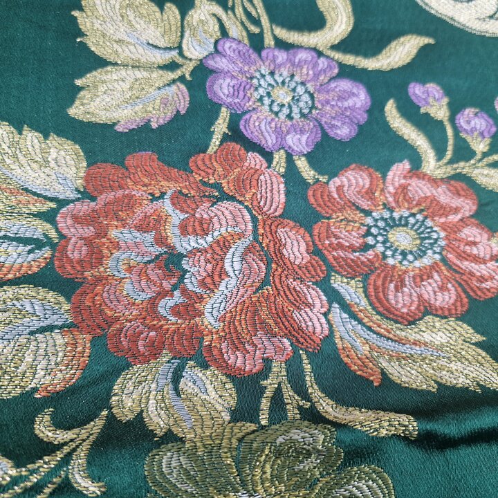 Pedaços de Tecido Jacquard Valenciano em Seda para Artesanato