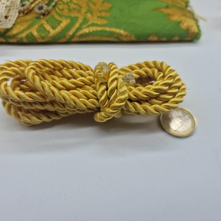 Lotto creativo vintage, tessuto jacquard, collezione merletti, dettagli dorati