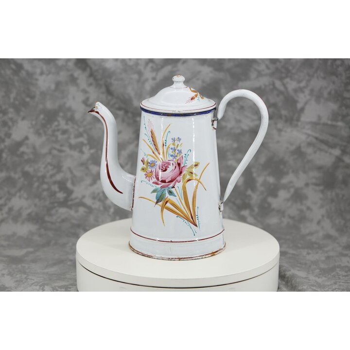Cafeteira antiga de chapa esmaltada, cafeteira francesa pintada à mão com rosas e trigo, utensílio vintage de cozinha, circa 192