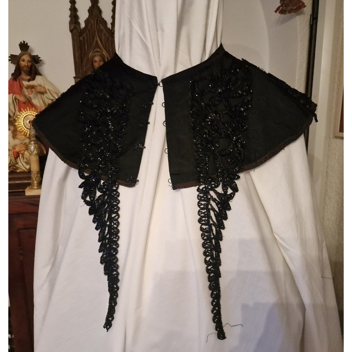 Antique Victorian Beaded Silk Pelerine Collar (19th C)