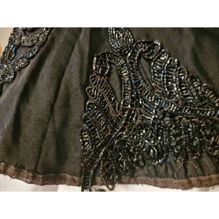 19世紀ヴィクトリア朝 シルク製ビーズ刺繍ケープカラー