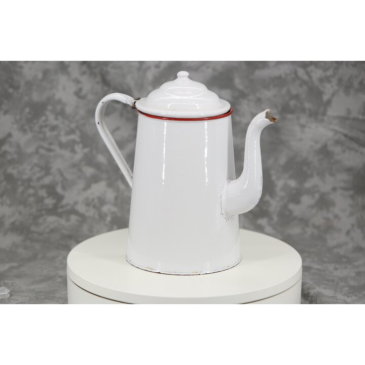 Vintage Enamel Coffee Pot White with Red Rim Hinged Lid, Rustic Enamelware Pitcher 2L Capacity, Mid Century French Brocante Deco