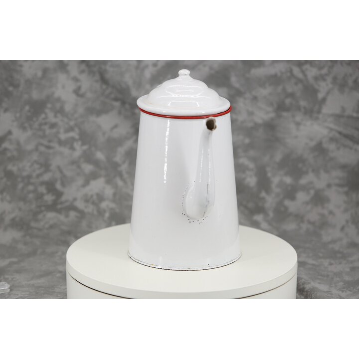 Cafeteira de Esmalte Vintage Branca com Borda Vermelha e Tampa, Jarro Esmaltado Rústico 2L, Decoração de Cozinha Brocante 25 cm