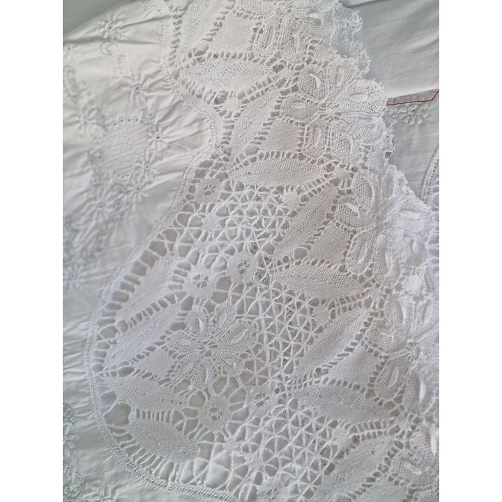 Jogo de Cama Vintage em Algodao com Renda de Bilros e Bordado, Lencol 240x220 cm e Fronha 40x170 cm, Meados do Seculo XX