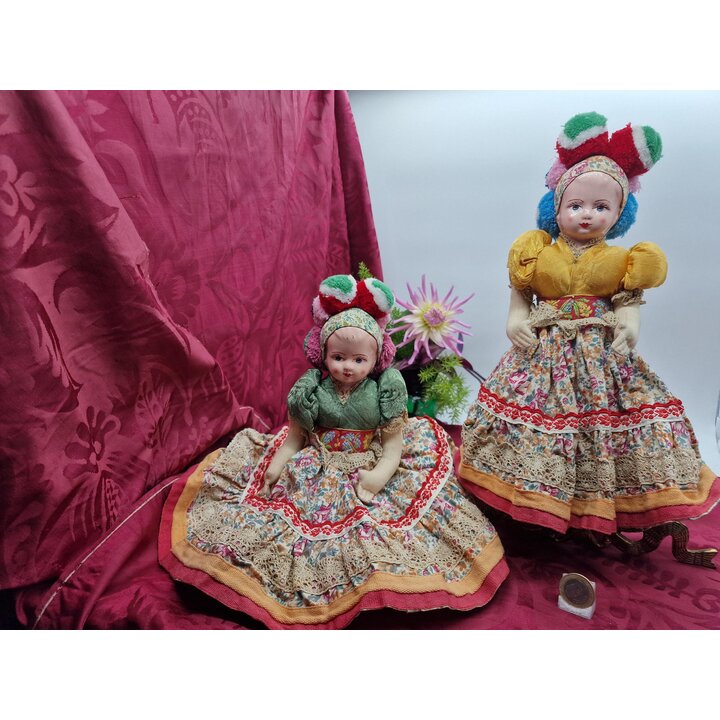 Boneca Vintage Folclórica Húngara 32 cm Anos 50, Cabeça de Composição Pintada à Mão Corpo de Pano Traje Matyó, Arte Popular Cole